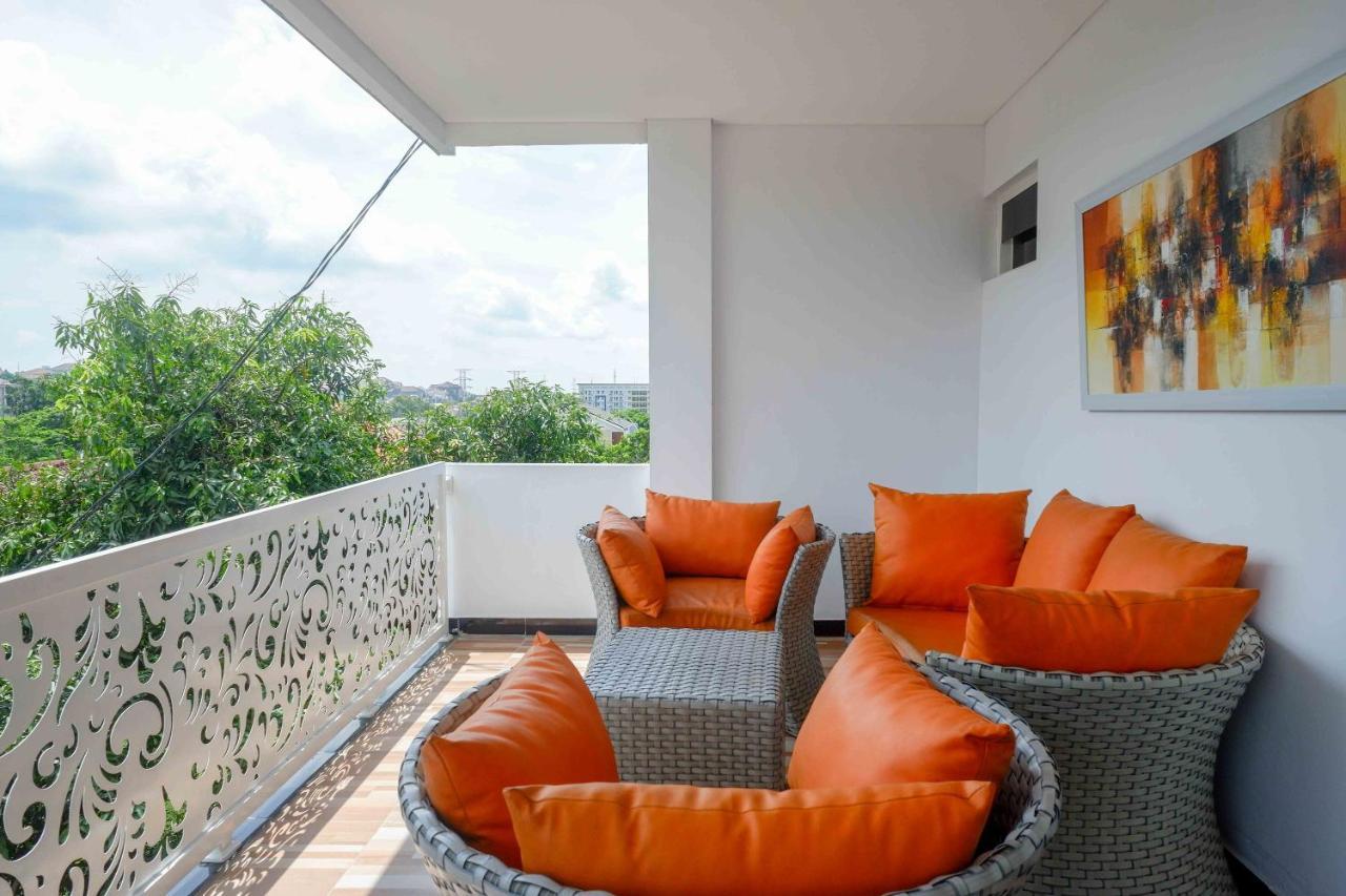 Reddoorz Plus Near Patung Kuda Undip Jatingaleh Экстерьер фото