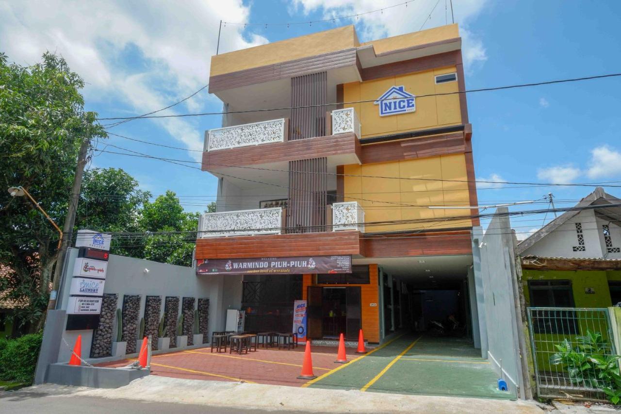 Reddoorz Plus Near Patung Kuda Undip Jatingaleh Экстерьер фото